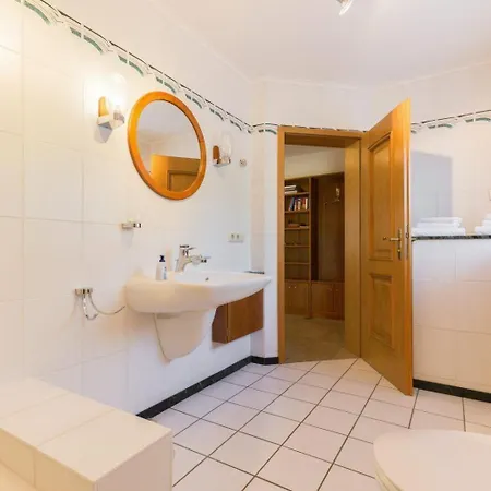 Linker-hausteil-id-907 Bohl