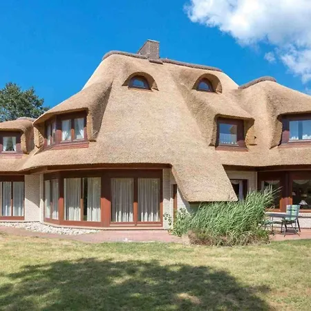 Linker-hausteil-id-907 Holiday home